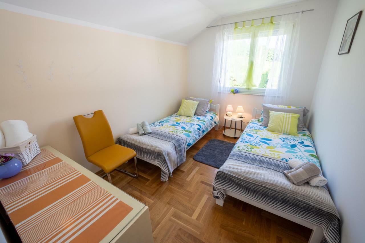 Stella House Mreznica Apartamento Duga Resa Exterior foto