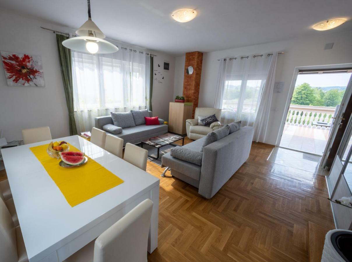 Stella House Mreznica Apartamento Duga Resa Exterior foto